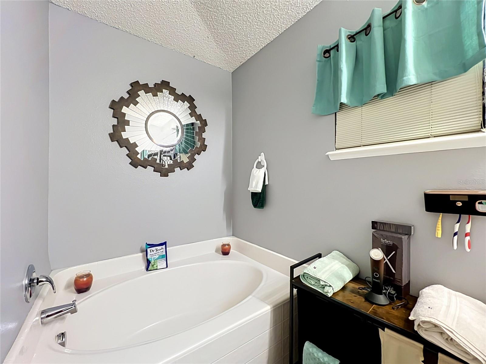 CHAPMAN LAKES - Residential