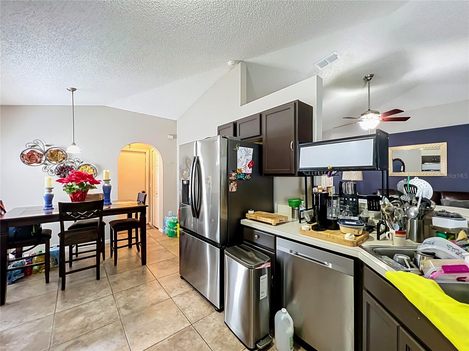 CHAPMAN LAKES - Residential