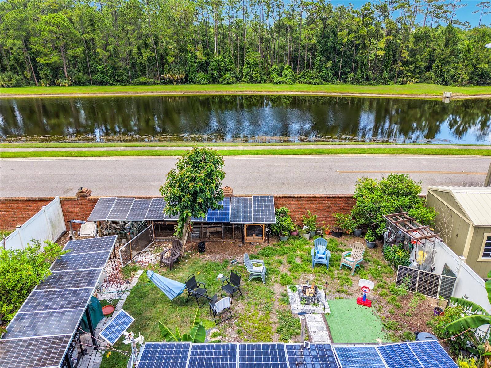 CHAPMAN LAKES - Residential
