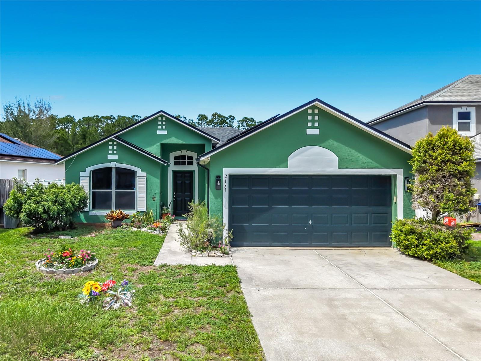 CHAPMAN LAKES - Residential