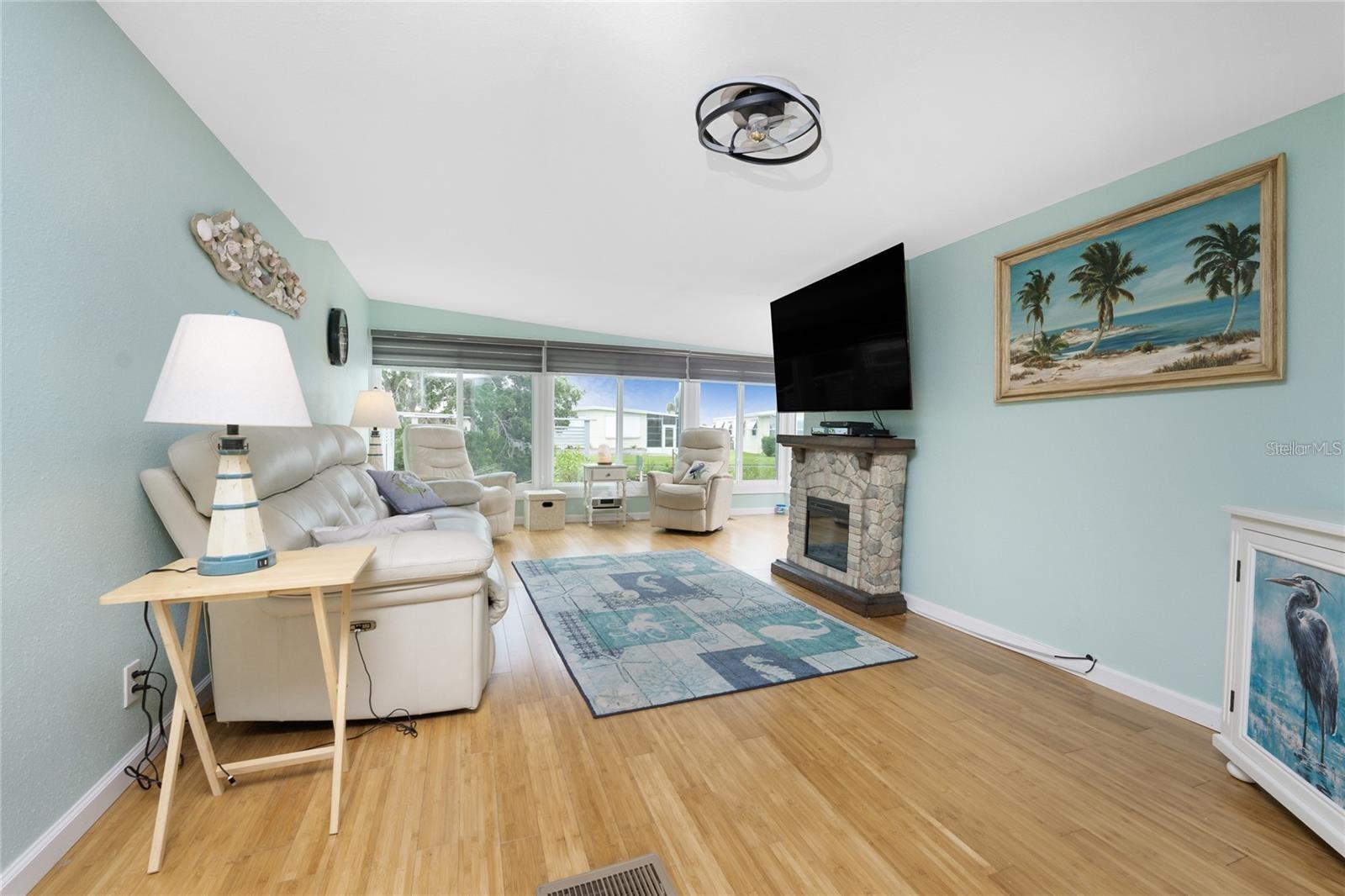 HARBOR COVE - Residential