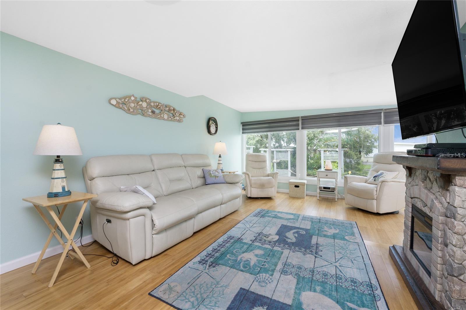 HARBOR COVE - Residential