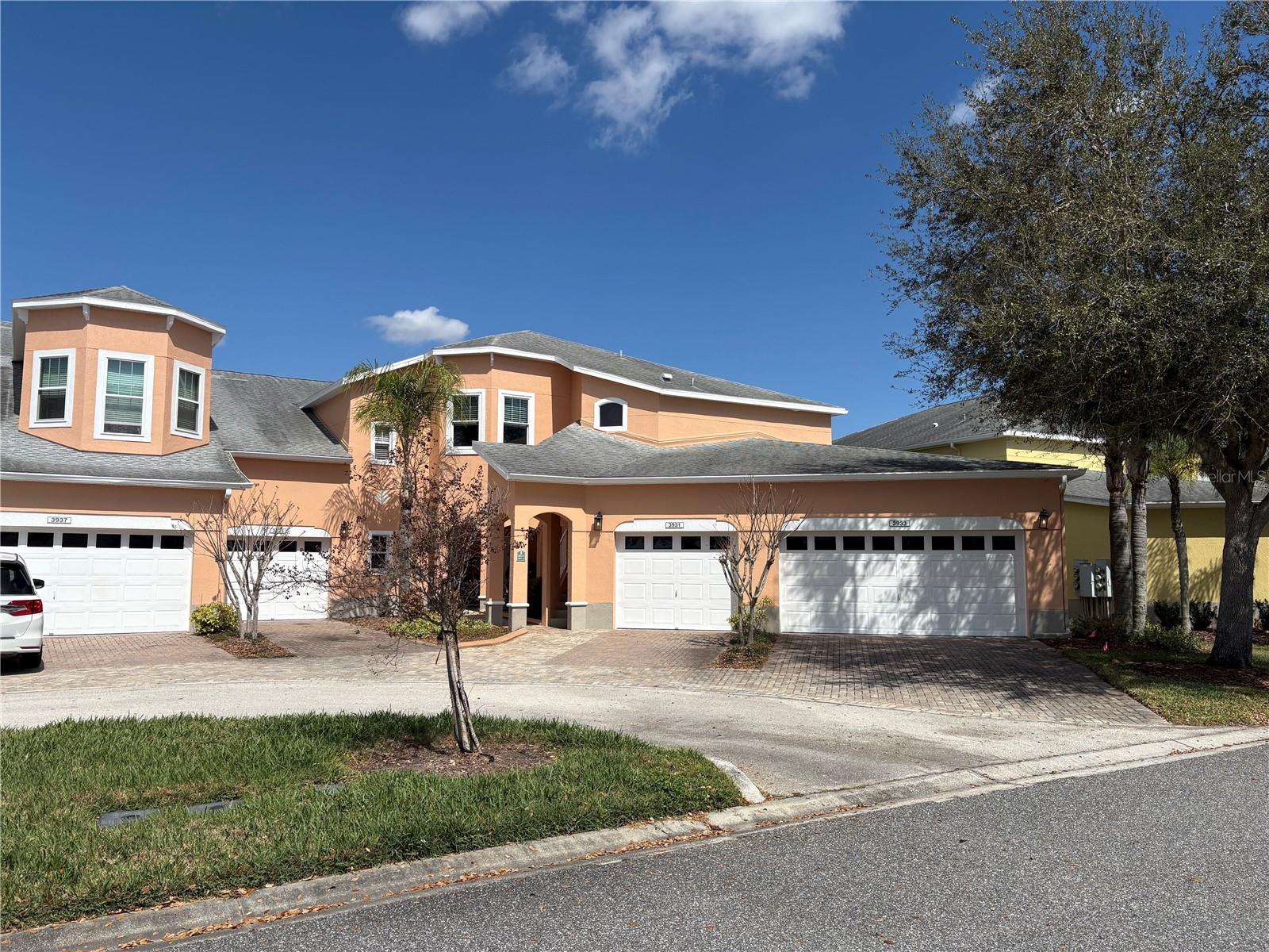 CARRIAGE HMS/CARILLON LAKES PH 5 - Residential