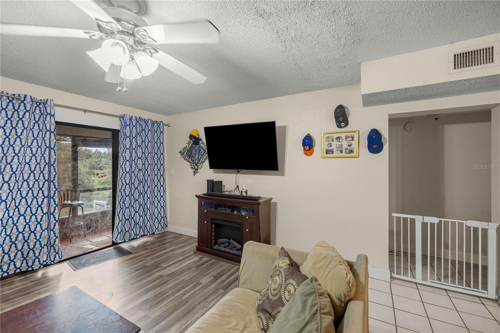 CLERMONT LAKE DOT VILLAS CONDO - Residential
