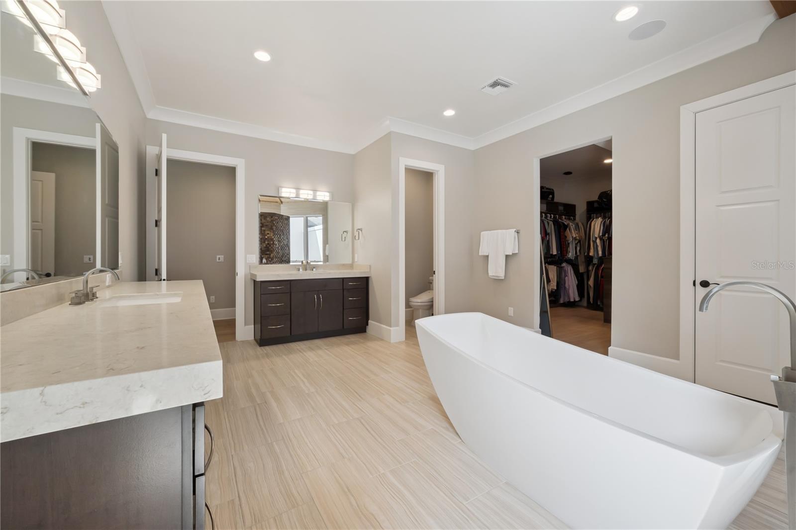 LAKE BUTLER ESTATES - Residential