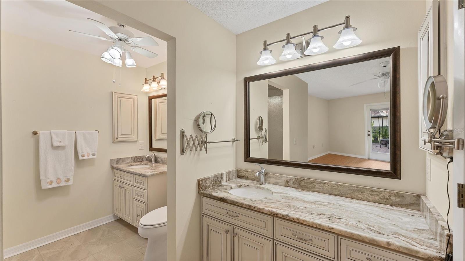 LAUREL HOLLOW - Residential