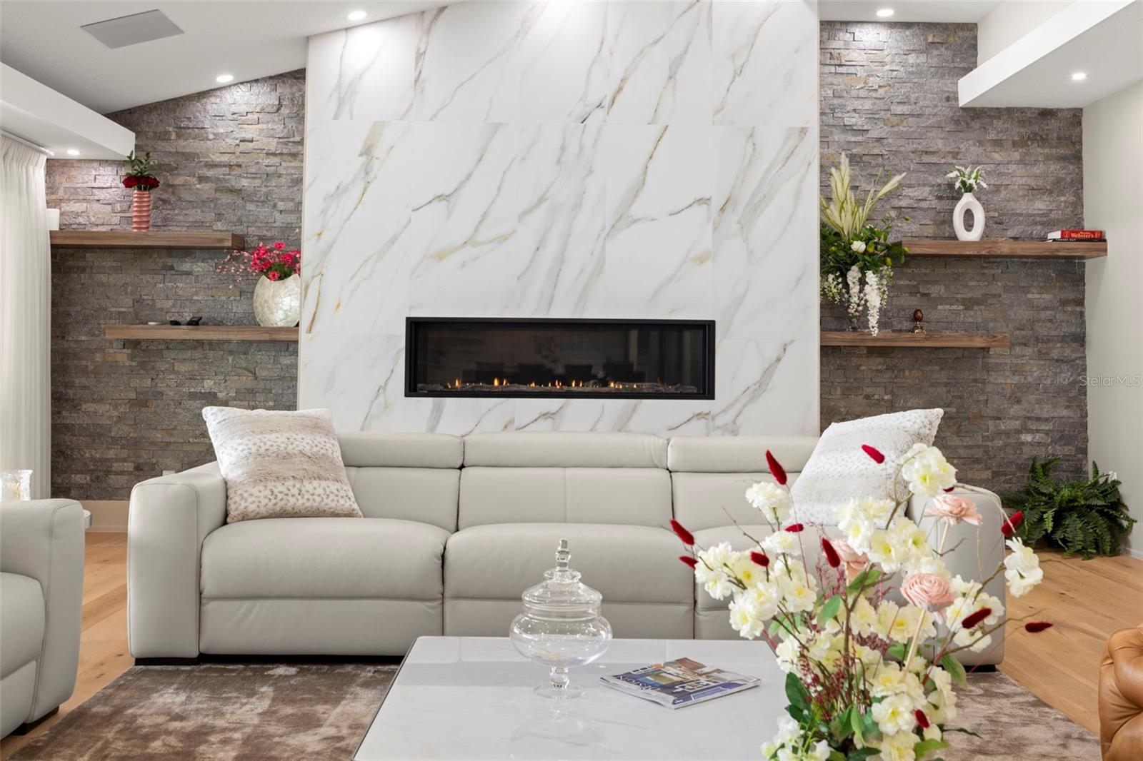 TIERRA VERDE UNIT 1 1ST REP - Residential