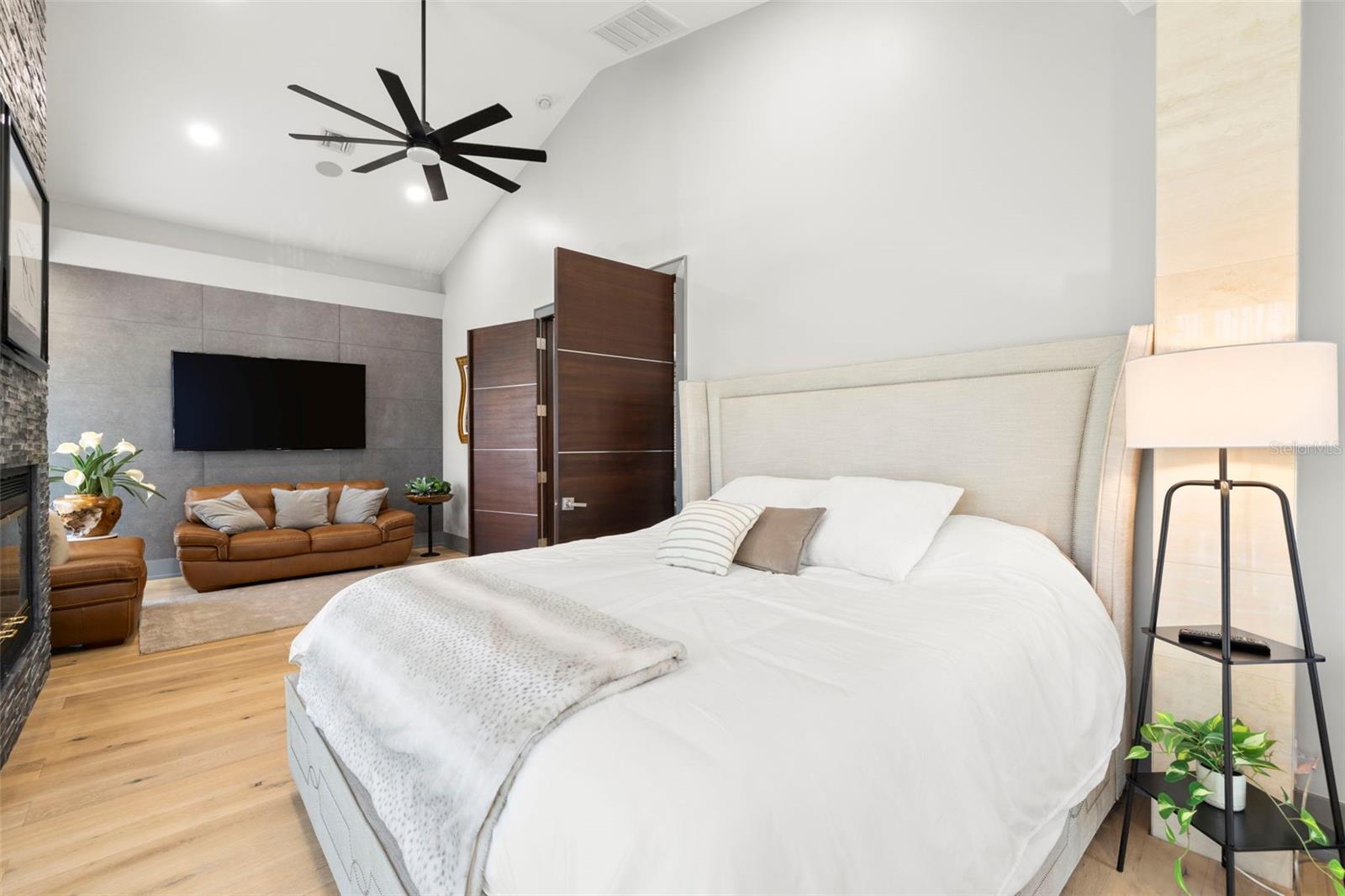 TIERRA VERDE UNIT 1 1ST REP - Residential