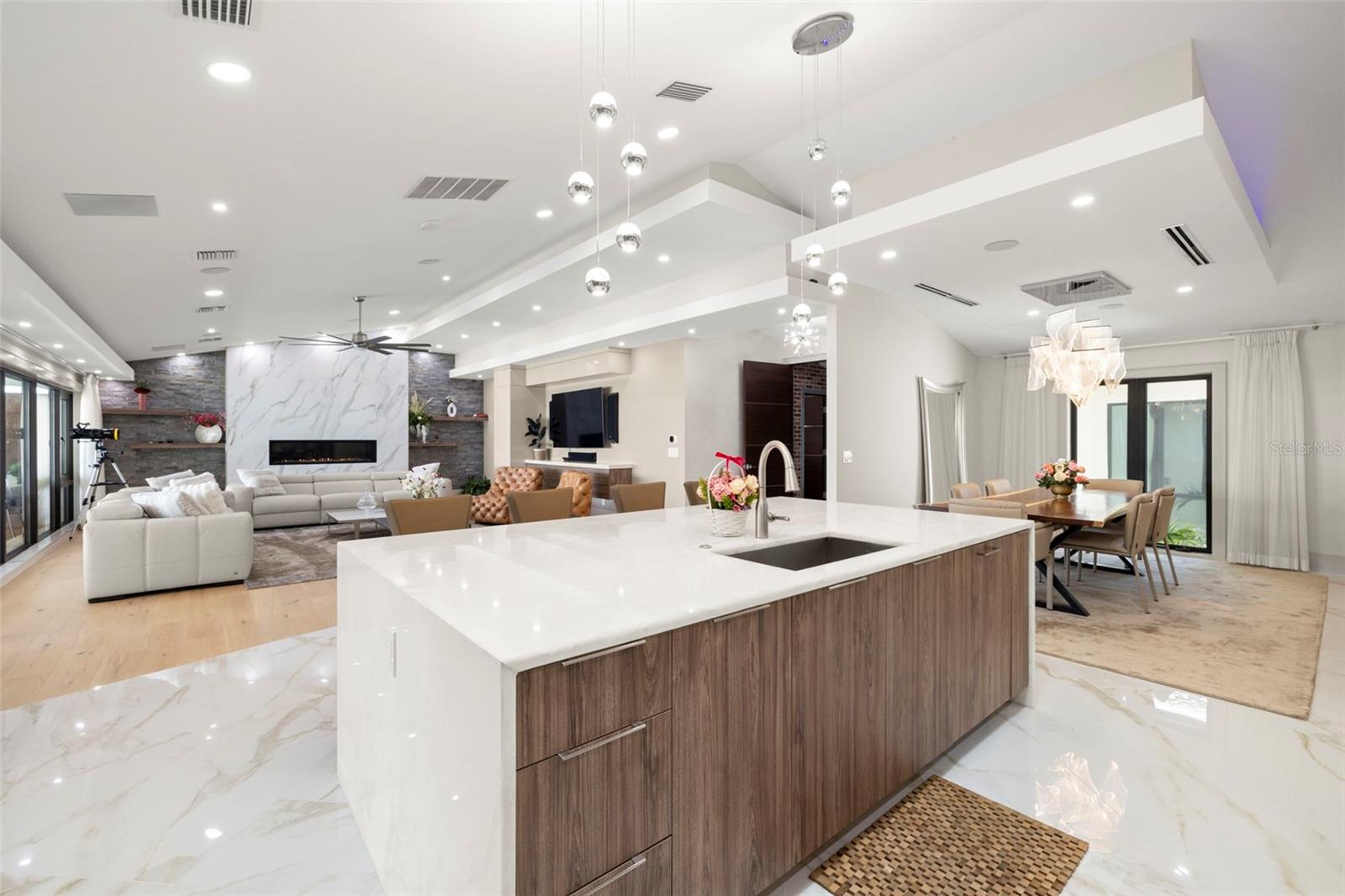 TIERRA VERDE UNIT 1 1ST REP - Residential