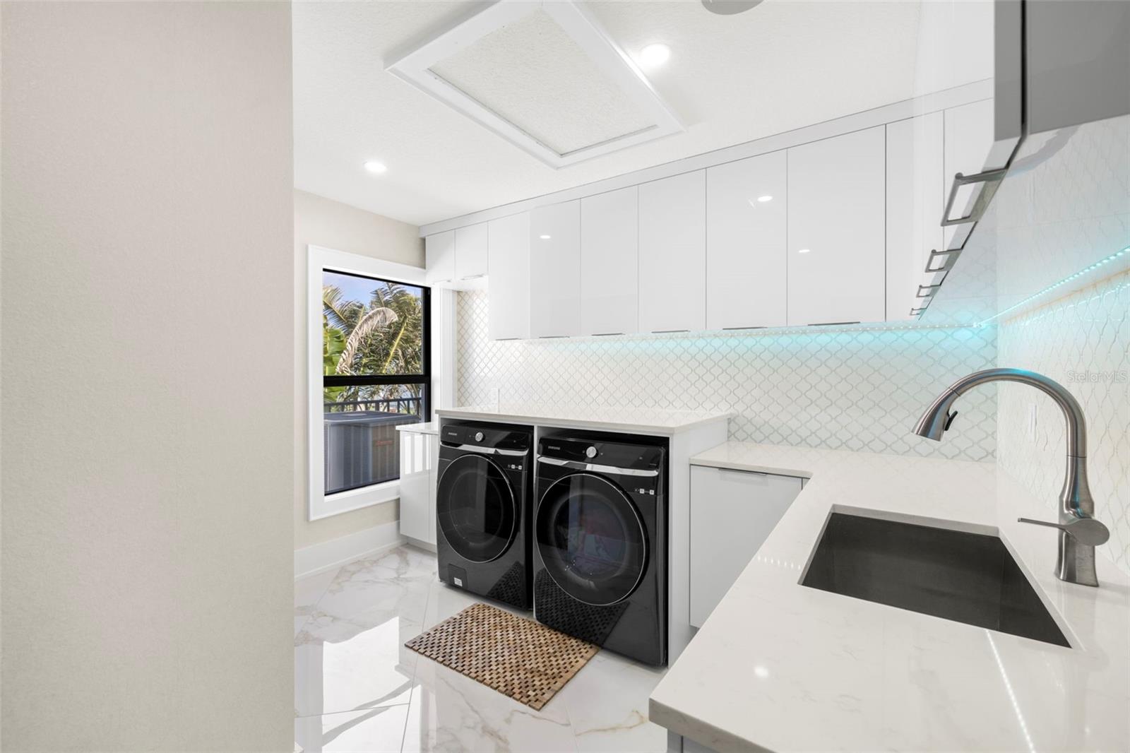 TIERRA VERDE UNIT 1 1ST REP - Residential
