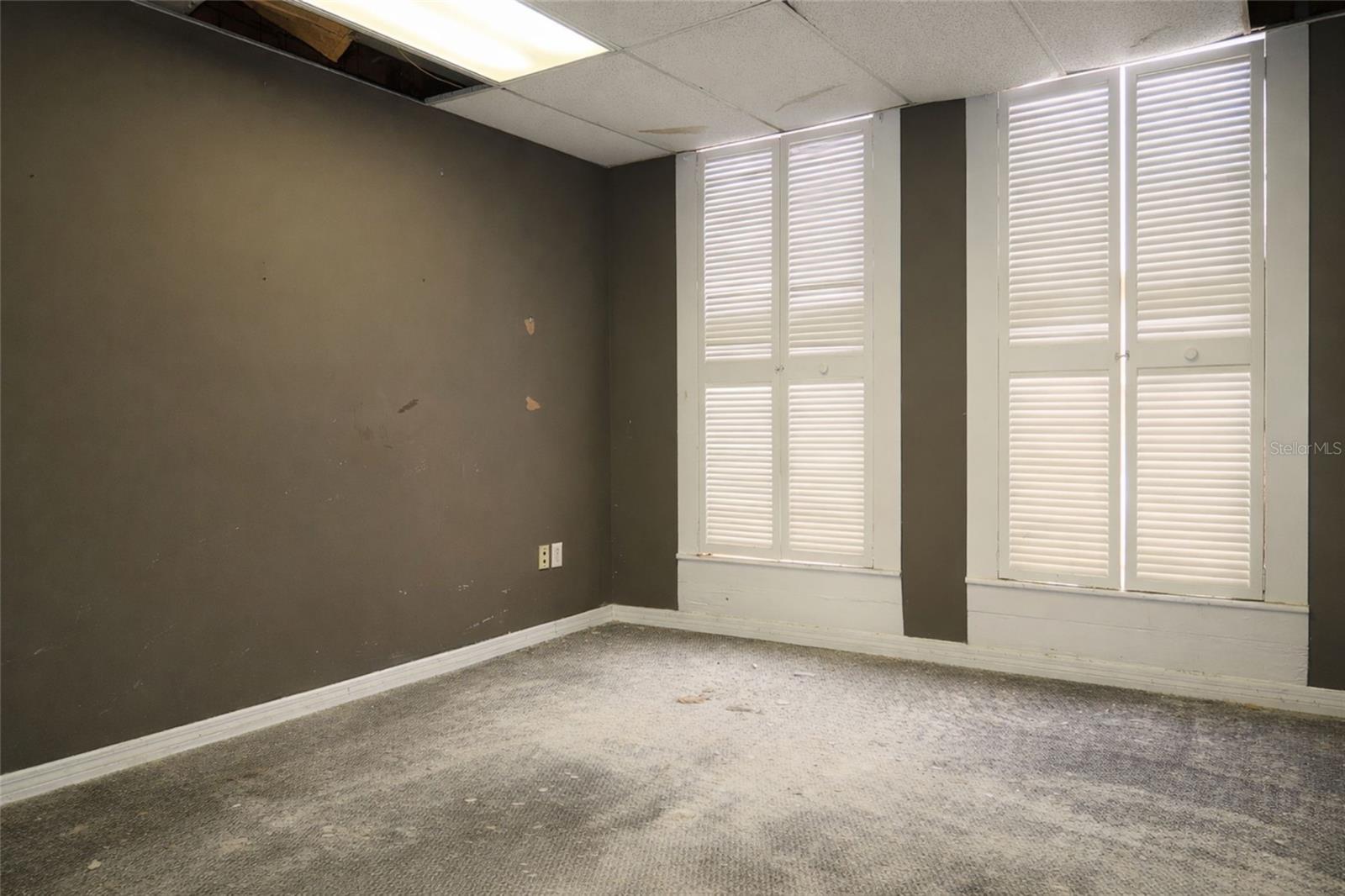 PELOTS ADD - Commercial Sale