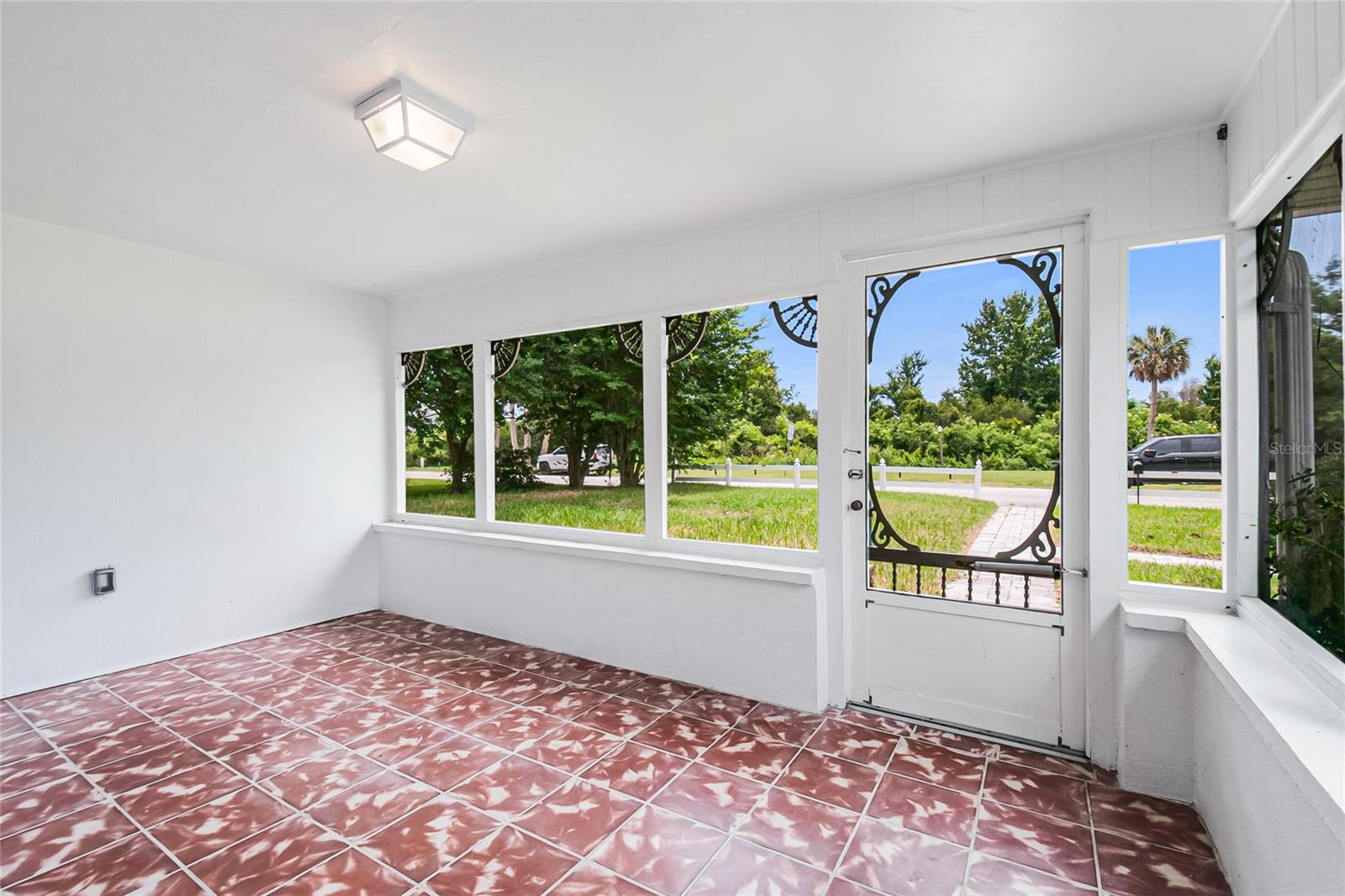 SYLVAN SHORES - Residential