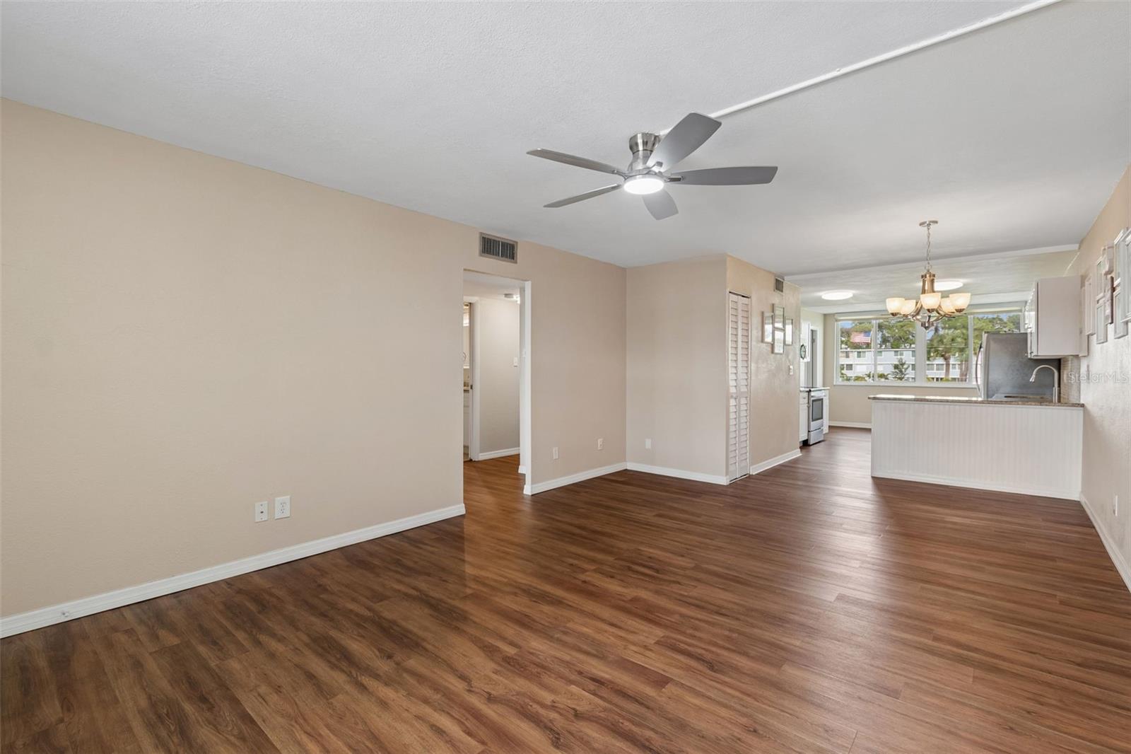 WINSTON PARK NORTHEAST - Residential