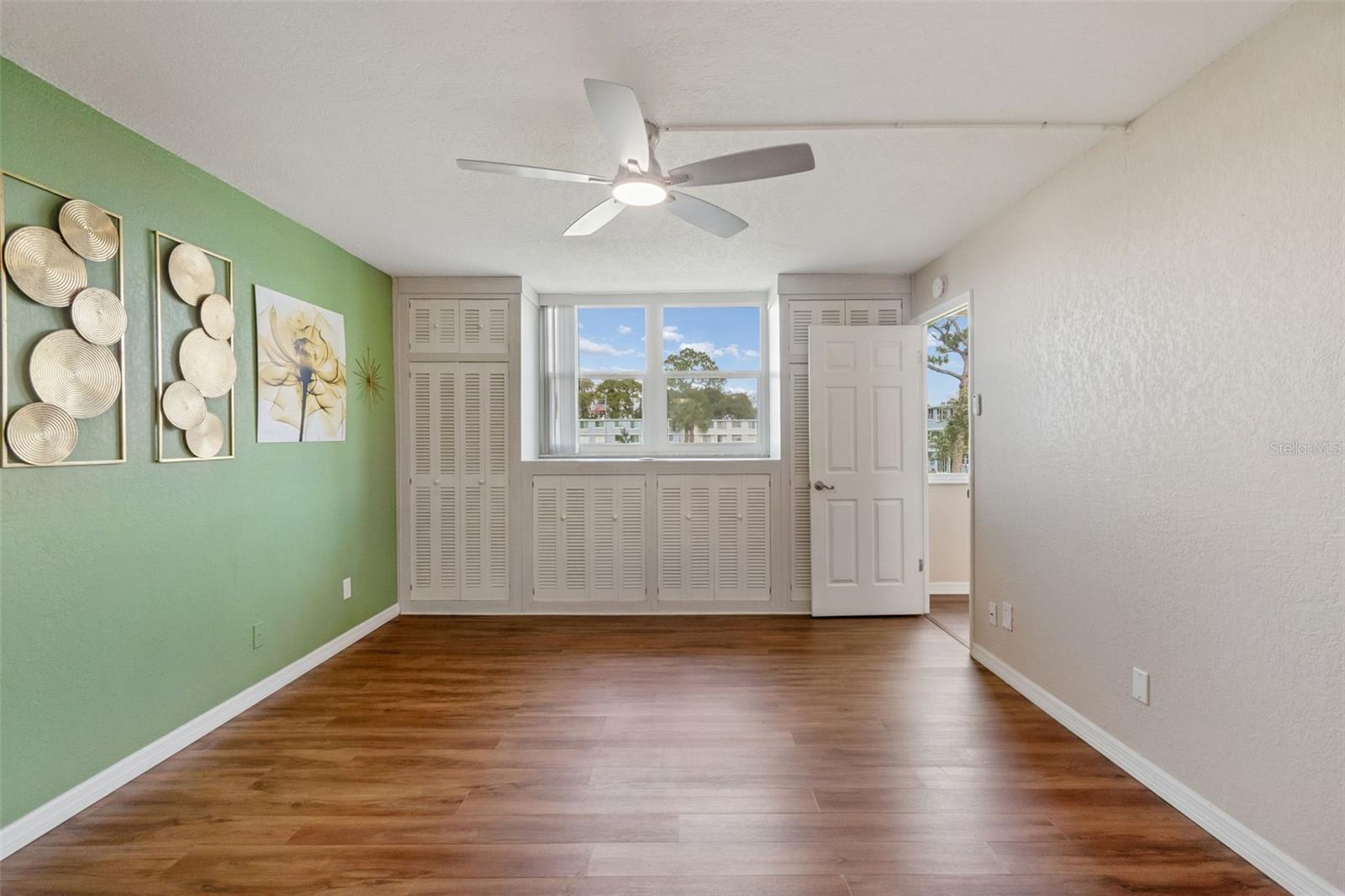WINSTON PARK NORTHEAST - Residential