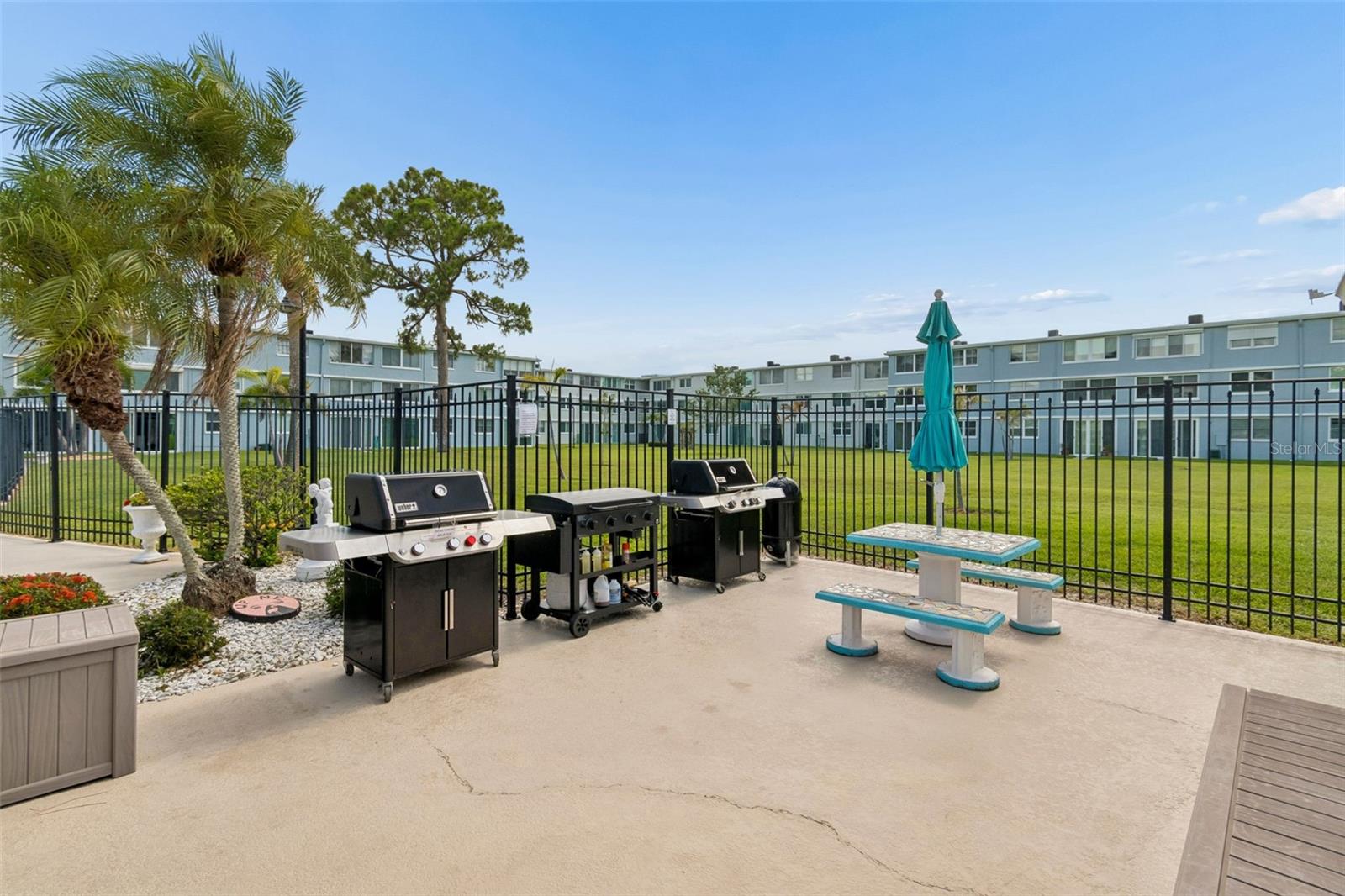 WINSTON PARK NORTHEAST - Residential