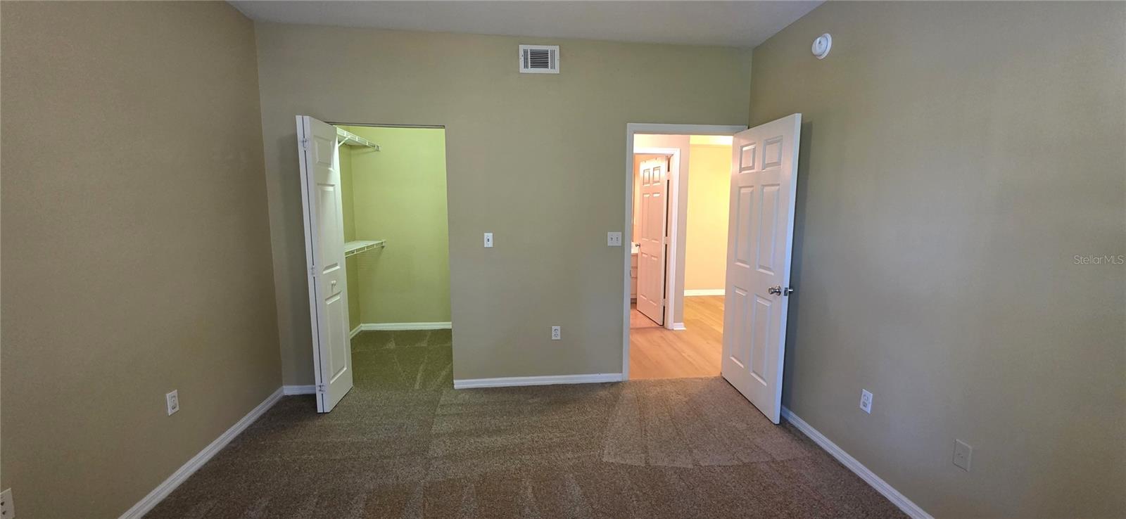 PINNACLE CARROLLWOOD - Residential Lease