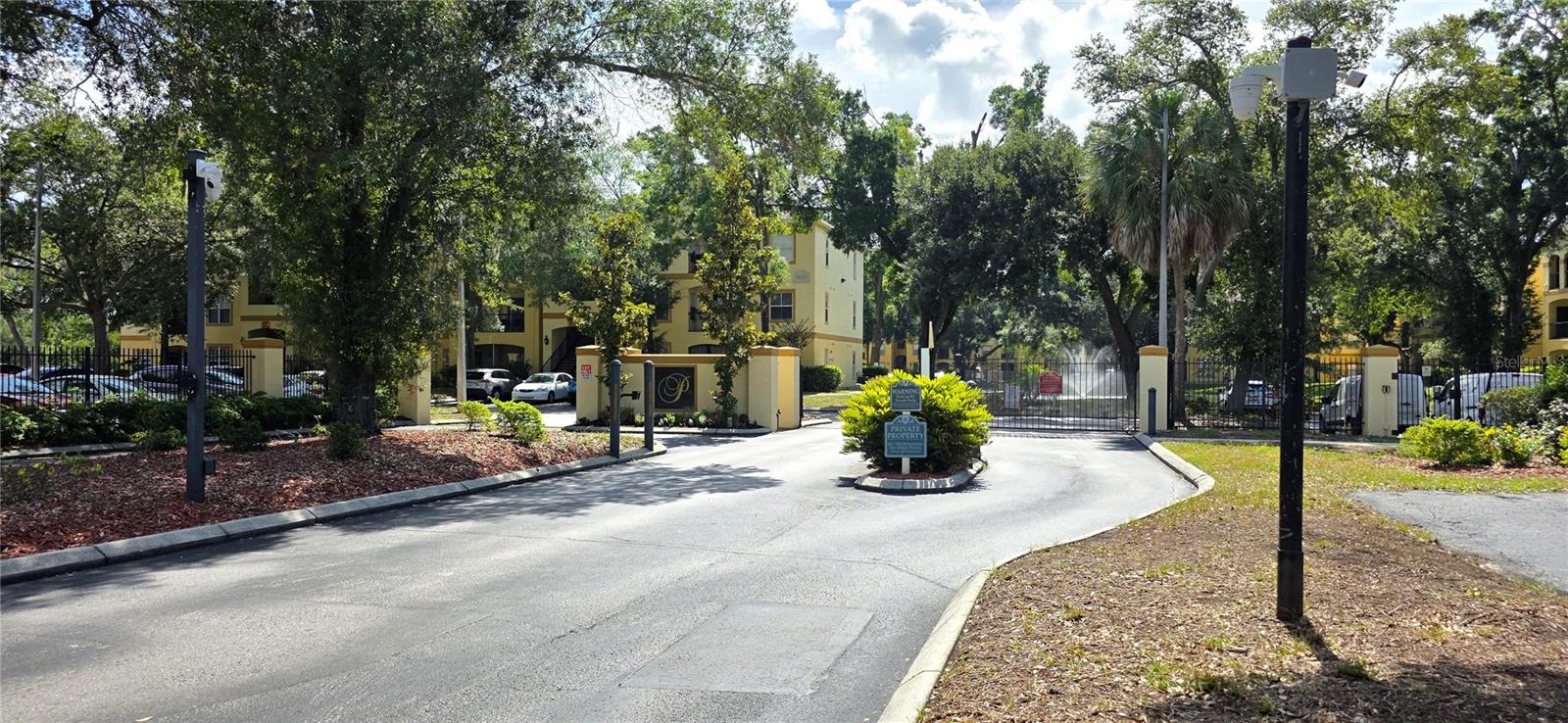 PINNACLE CARROLLWOOD - Residential Lease