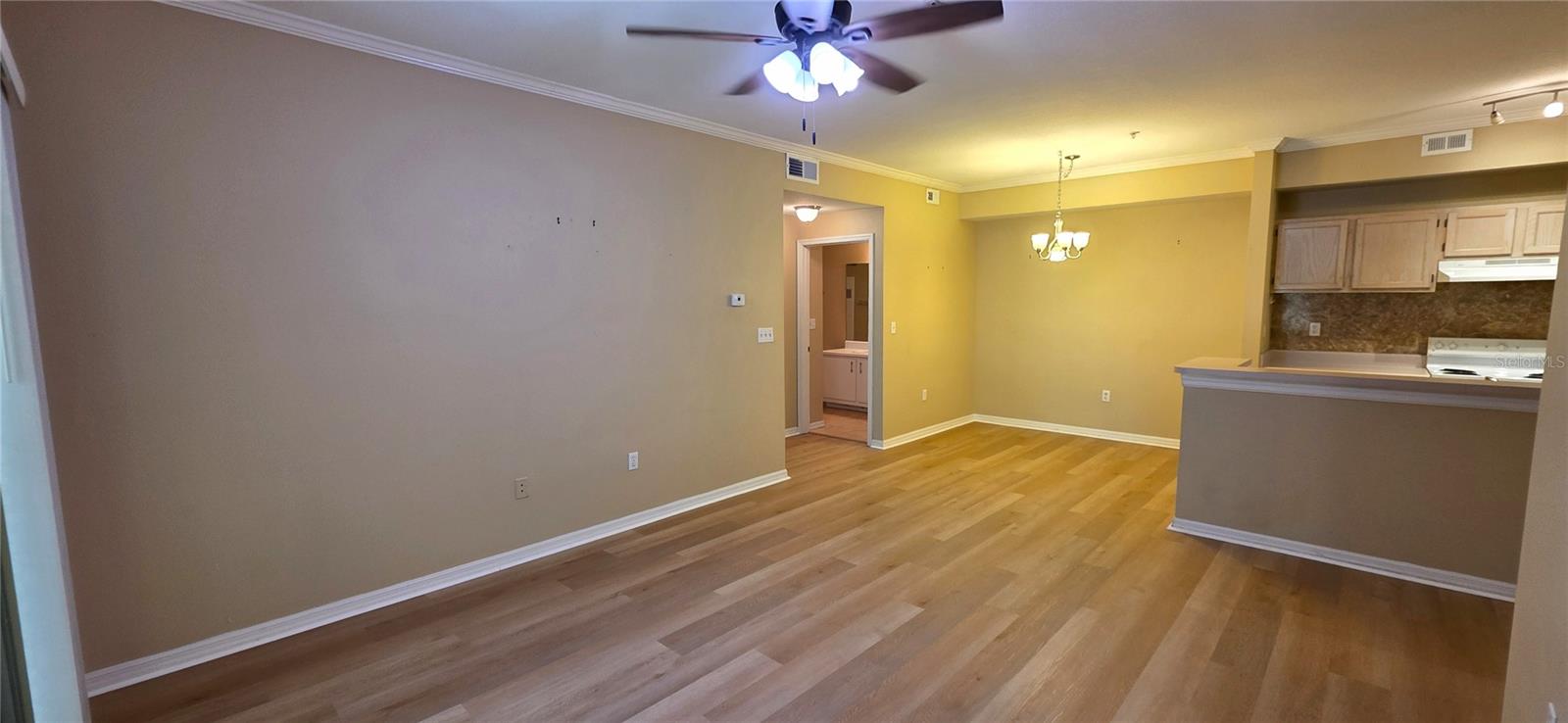 PINNACLE CARROLLWOOD - Residential Lease