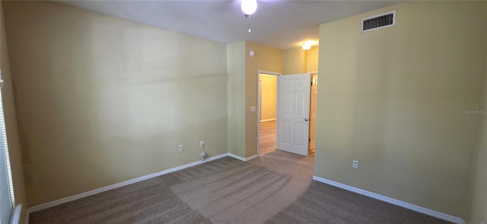 PINNACLE CARROLLWOOD - Residential Lease