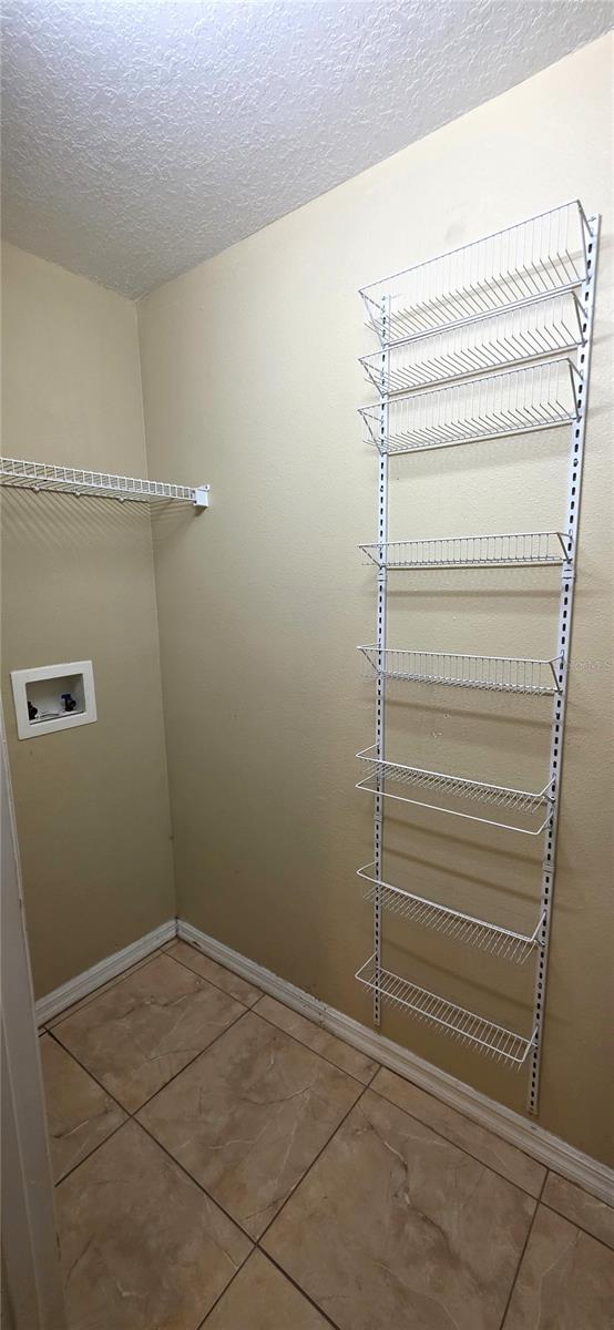 PINNACLE CARROLLWOOD - Residential Lease