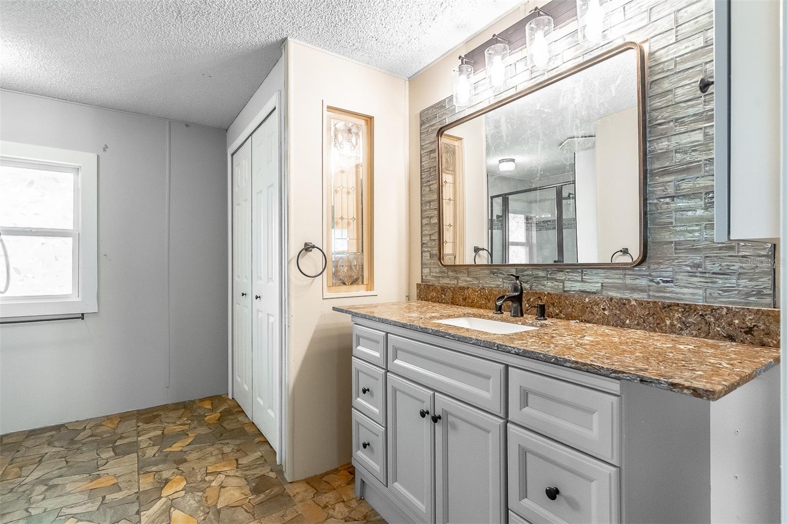 FOREST LAKES - Residential