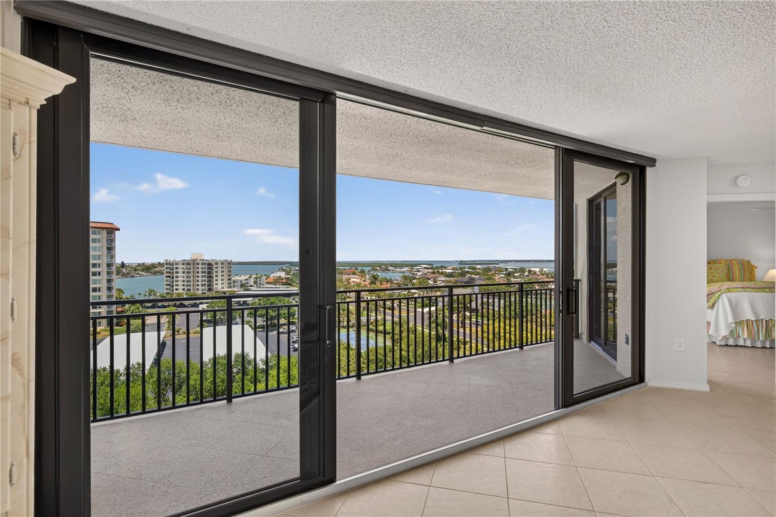 ISLAND WALK CONDO - Residential