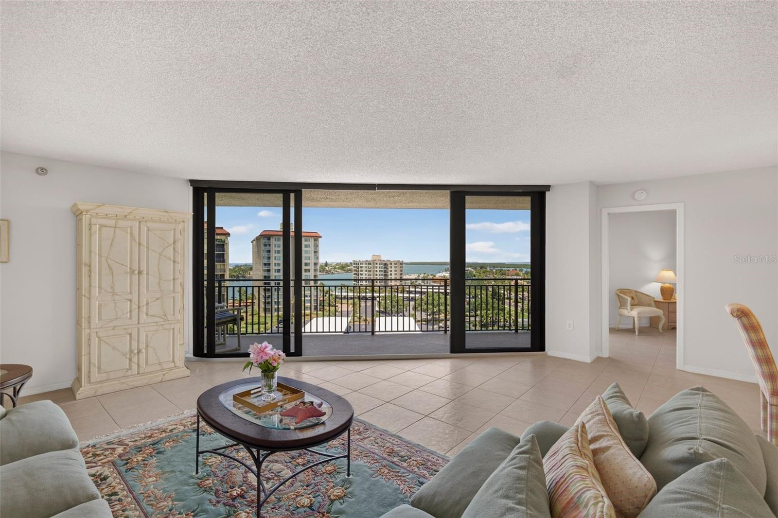 ISLAND WALK CONDO - Residential