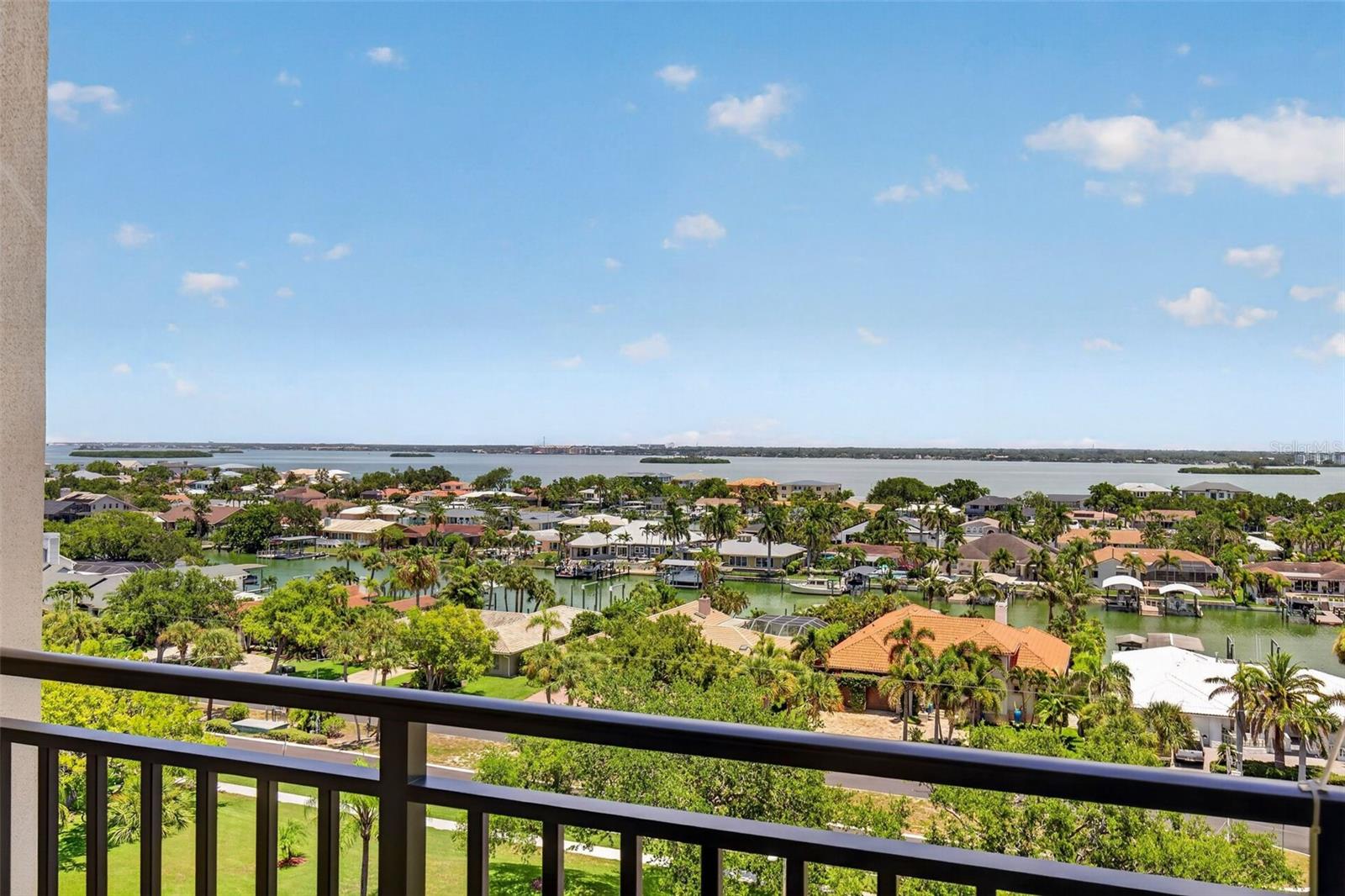 ISLAND WALK CONDO - Residential