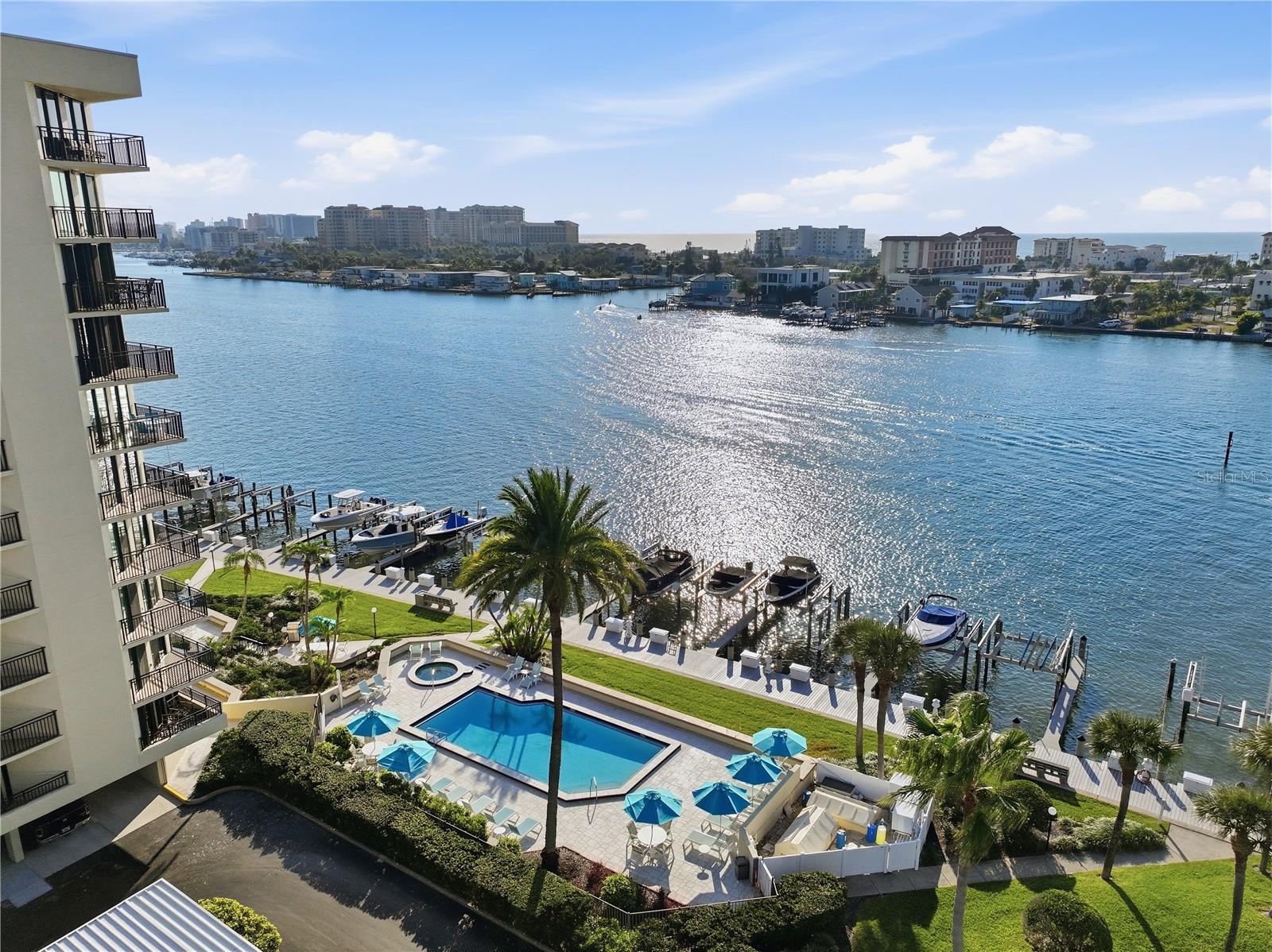 ISLAND WALK CONDO - Residential