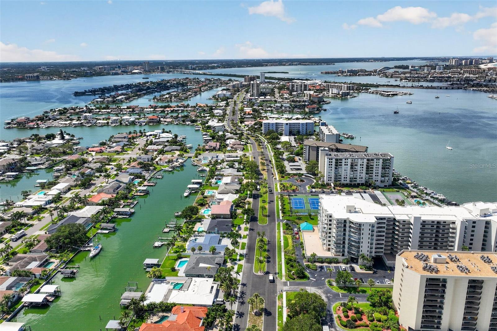 ISLAND WALK CONDO - Residential