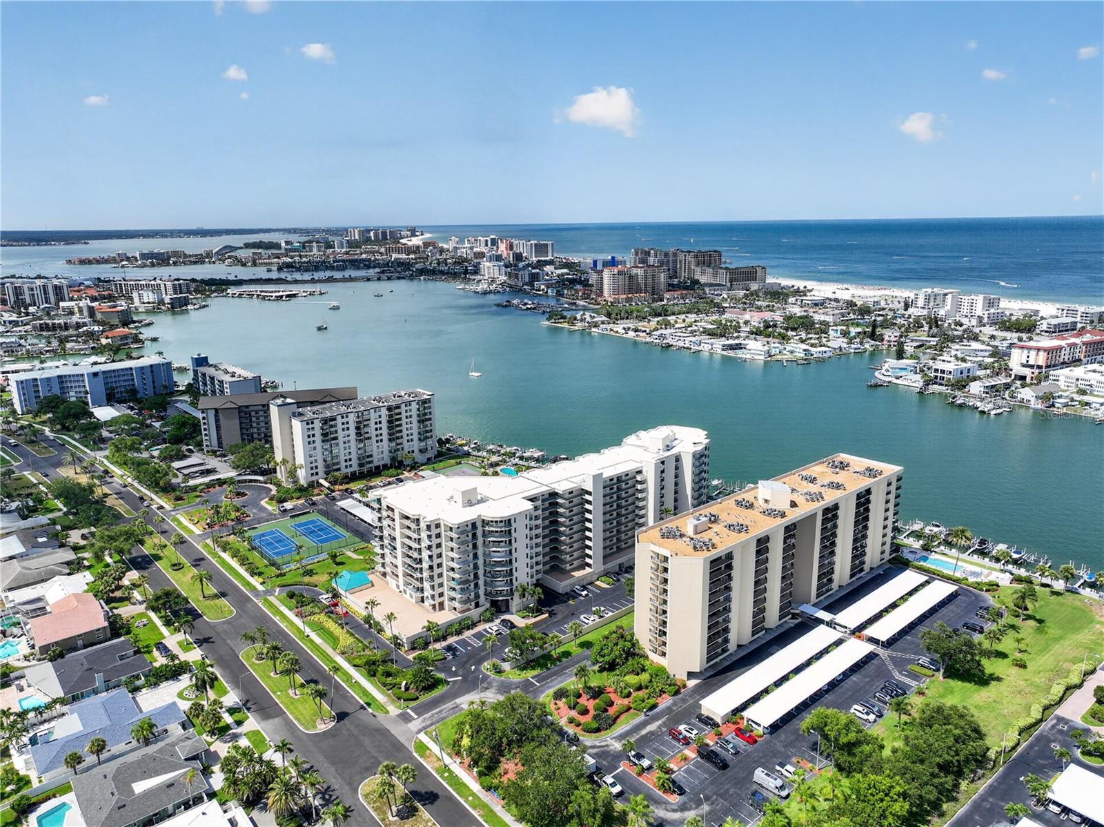 ISLAND WALK CONDO - Residential
