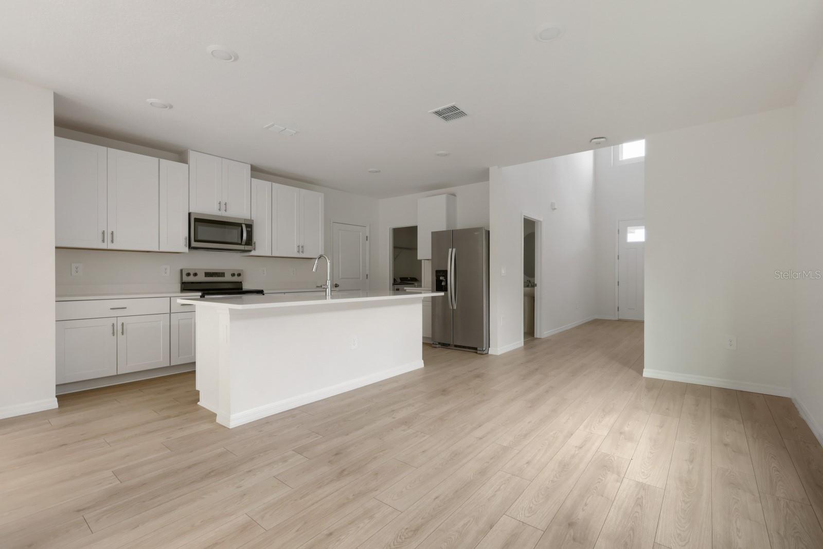 LEYLAND PRESERVE LOT 30 EASE DES IN ORB 4512 PG 79 - Residential