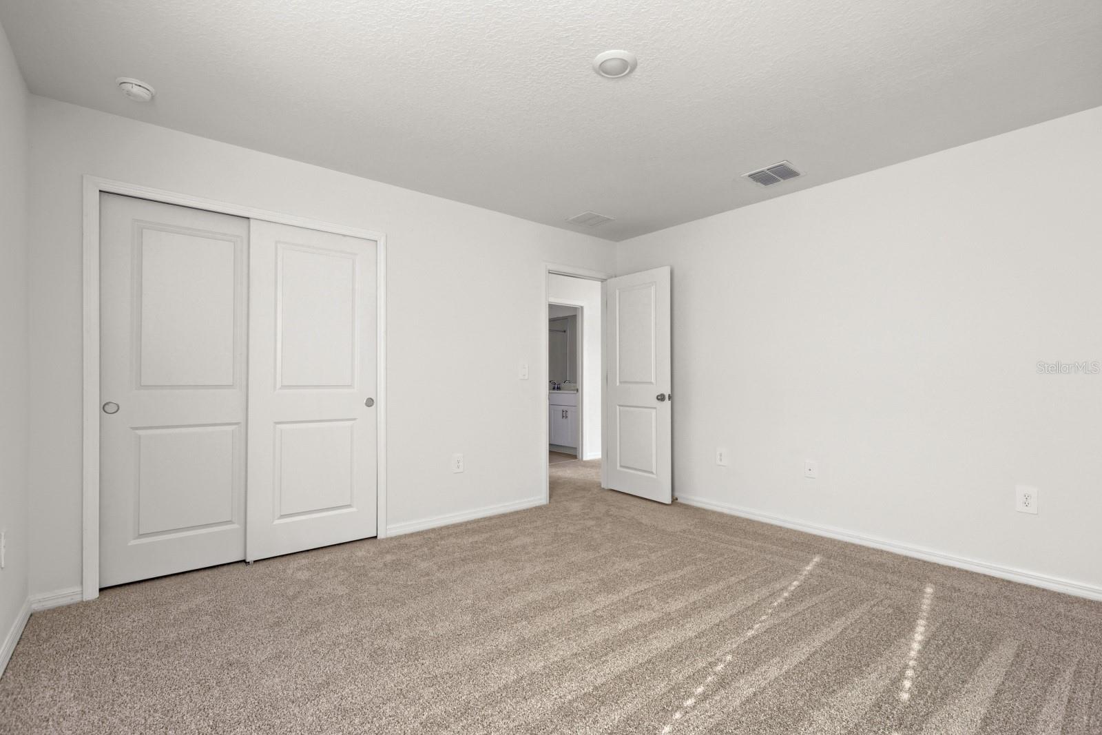 LEYLAND PRESERVE LOT 30 EASE DES IN ORB 4512 PG 79 - Residential