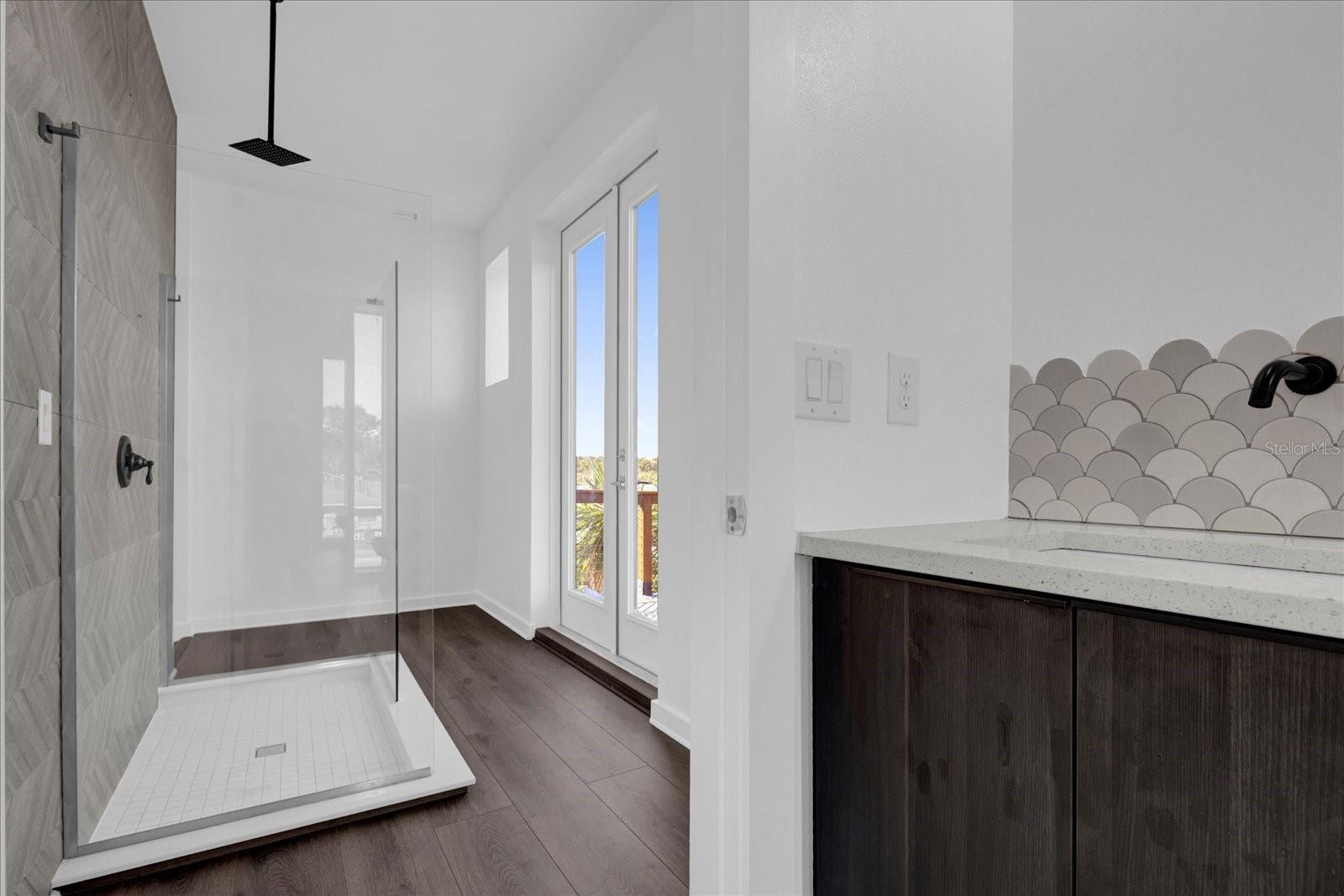 UNPLATTED - Residential