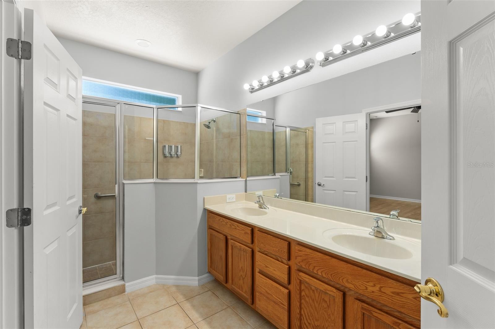 SUMMERPORT PH 05 - Residential Lease