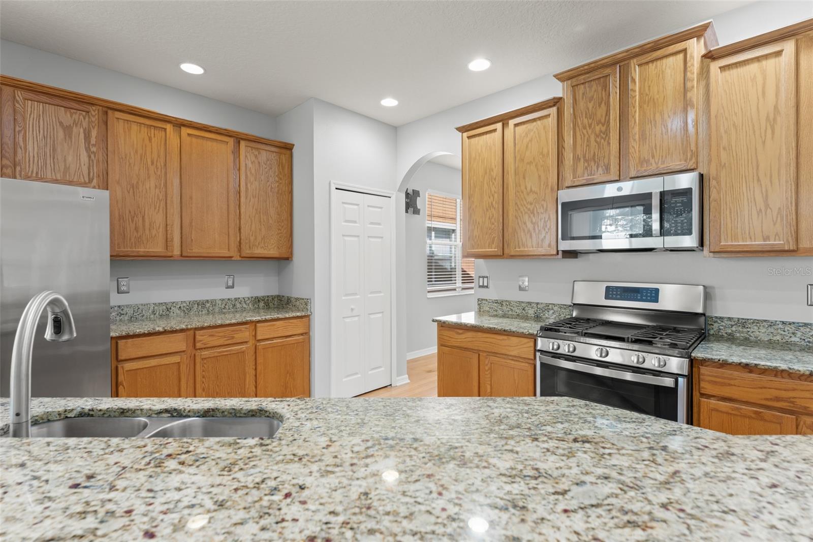 SUMMERPORT PH 05 - Residential Lease