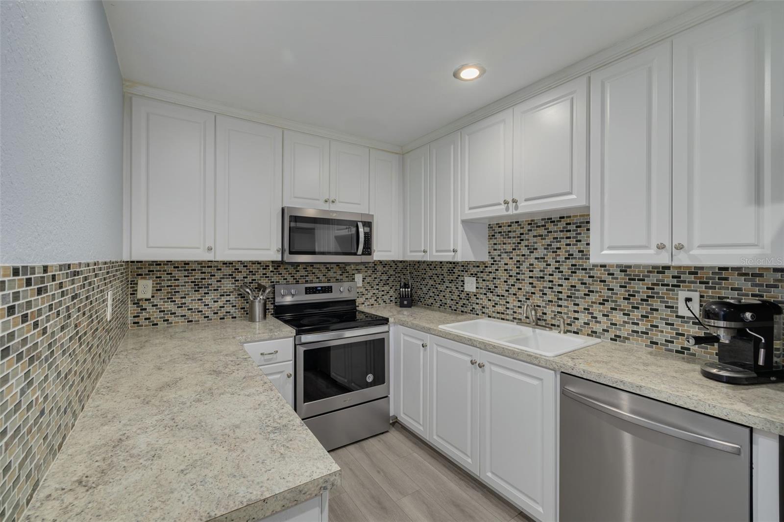 PINE RIDGE AT LAKE TARPON VILLAGE - Residential