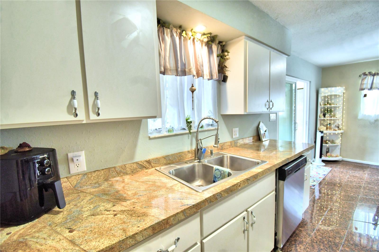 EAST PARK HEIGHTS - Residential