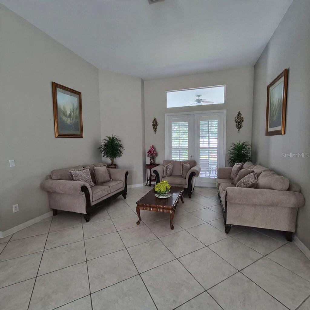 VISTA LAKES VILLAGE N-15 CARLISLE - Residential