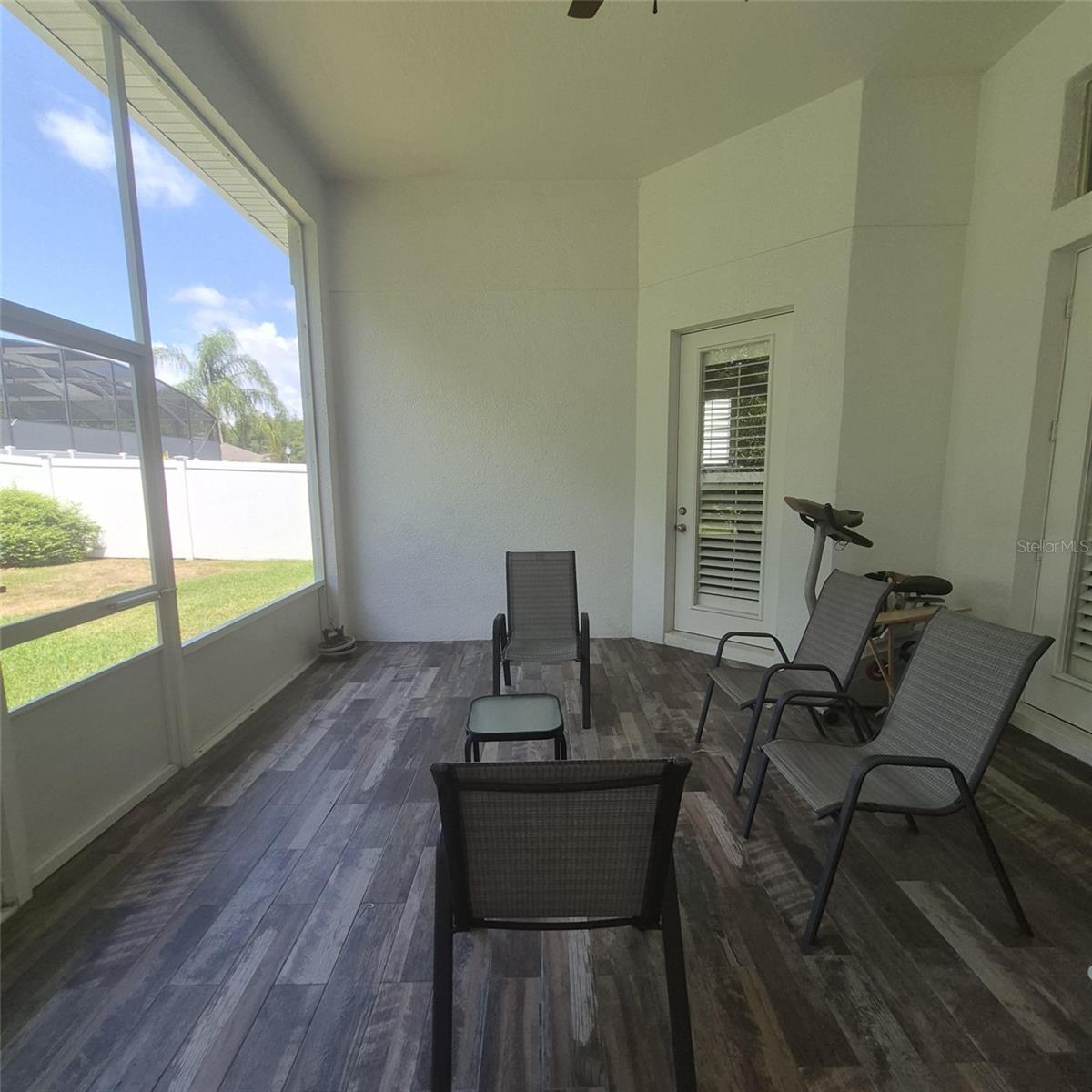 VISTA LAKES VILLAGE N-15 CARLISLE - Residential