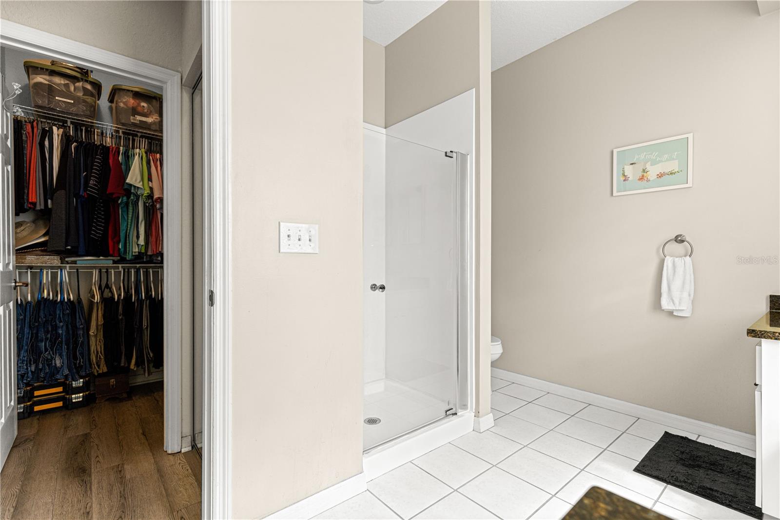 OAK RUN CRESCENT OAKS - Residential Lease