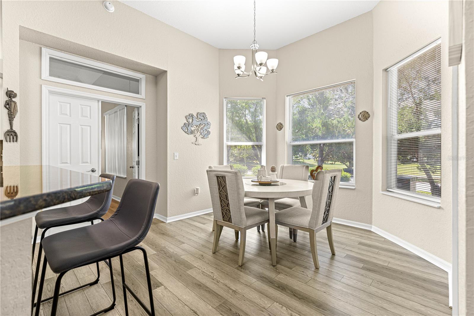 OAK RUN CRESCENT OAKS - Residential Lease