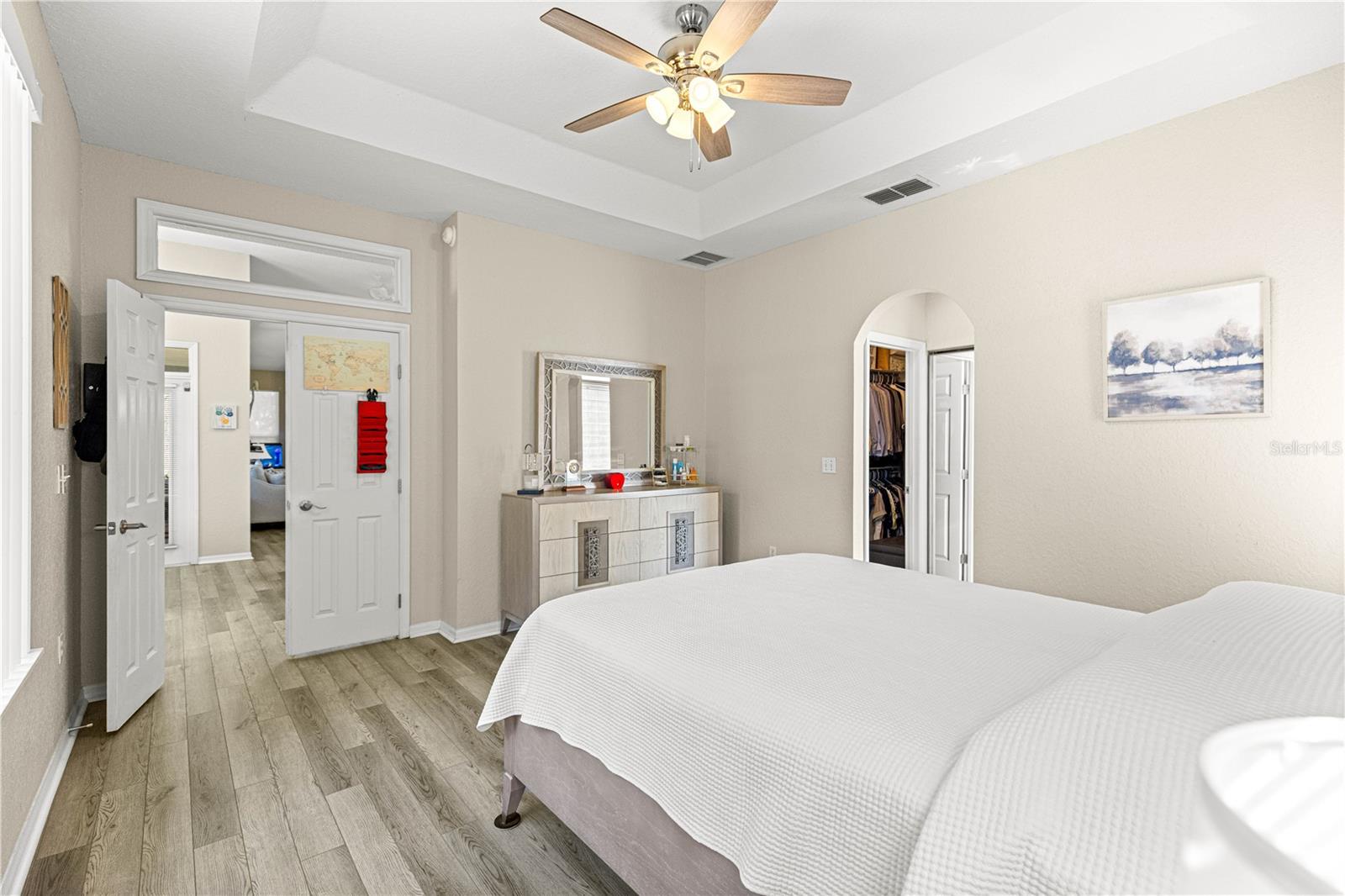 OAK RUN CRESCENT OAKS - Residential Lease