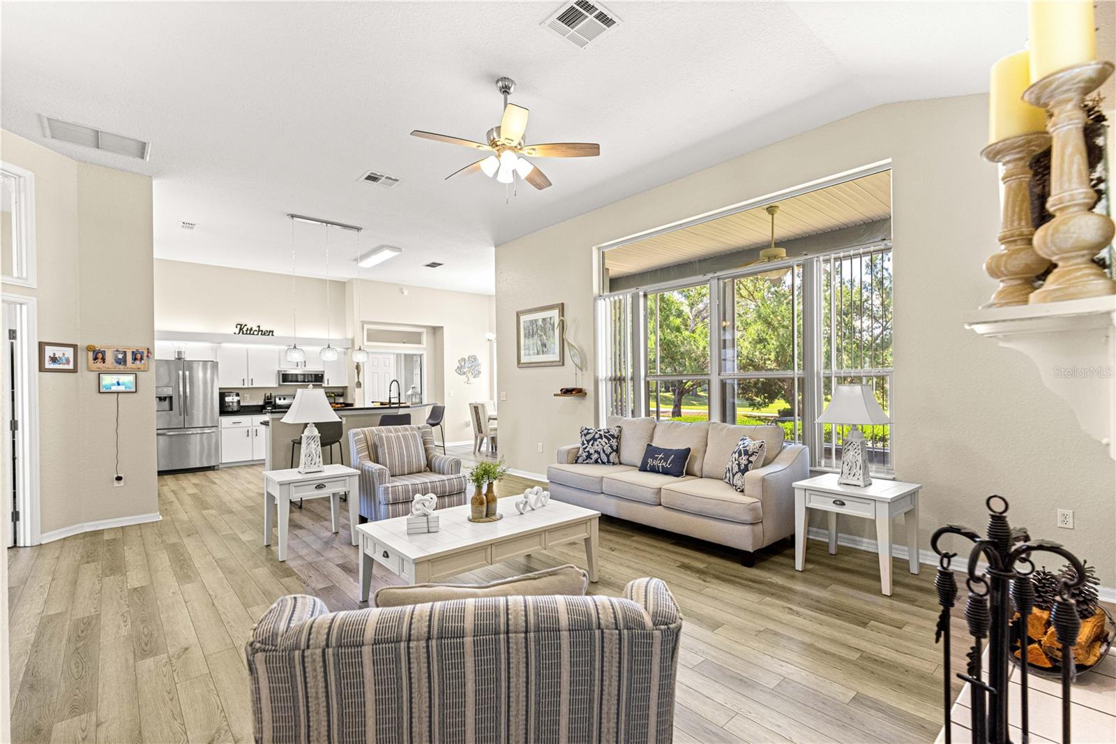 OAK RUN CRESCENT OAKS - Residential Lease