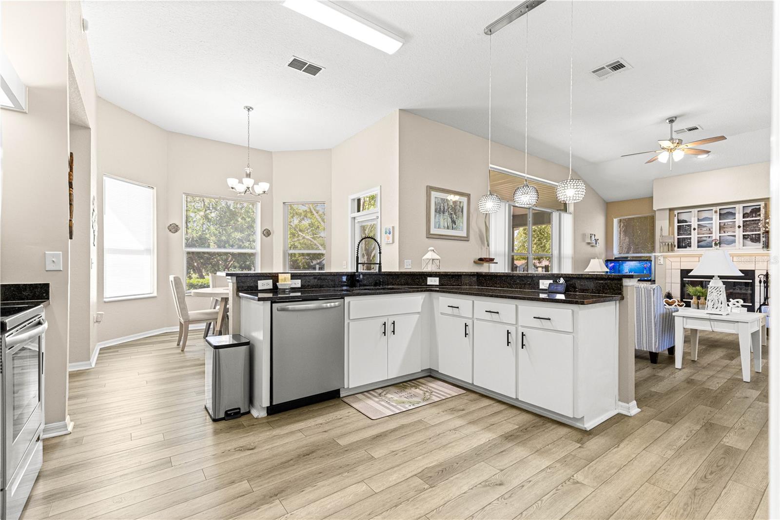 OAK RUN CRESCENT OAKS - Residential Lease