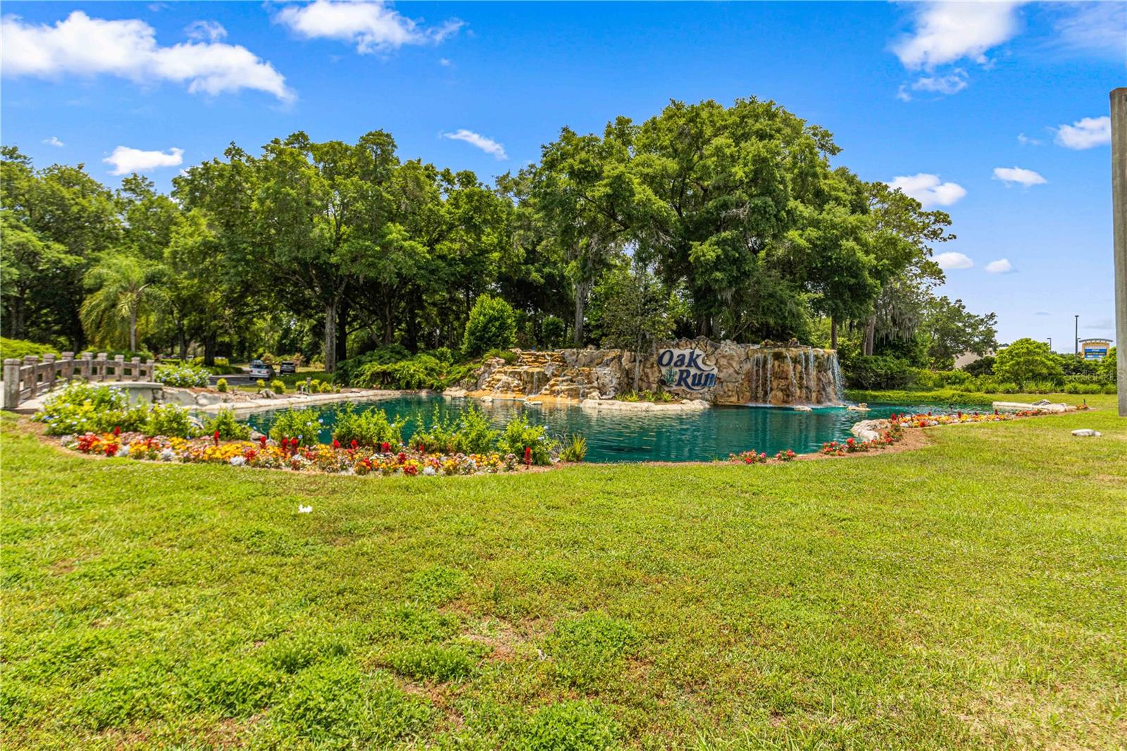 OAK RUN CRESCENT OAKS - Residential Lease