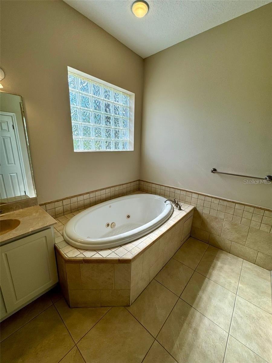 SHERRY BROOK LANE - Residential Lease