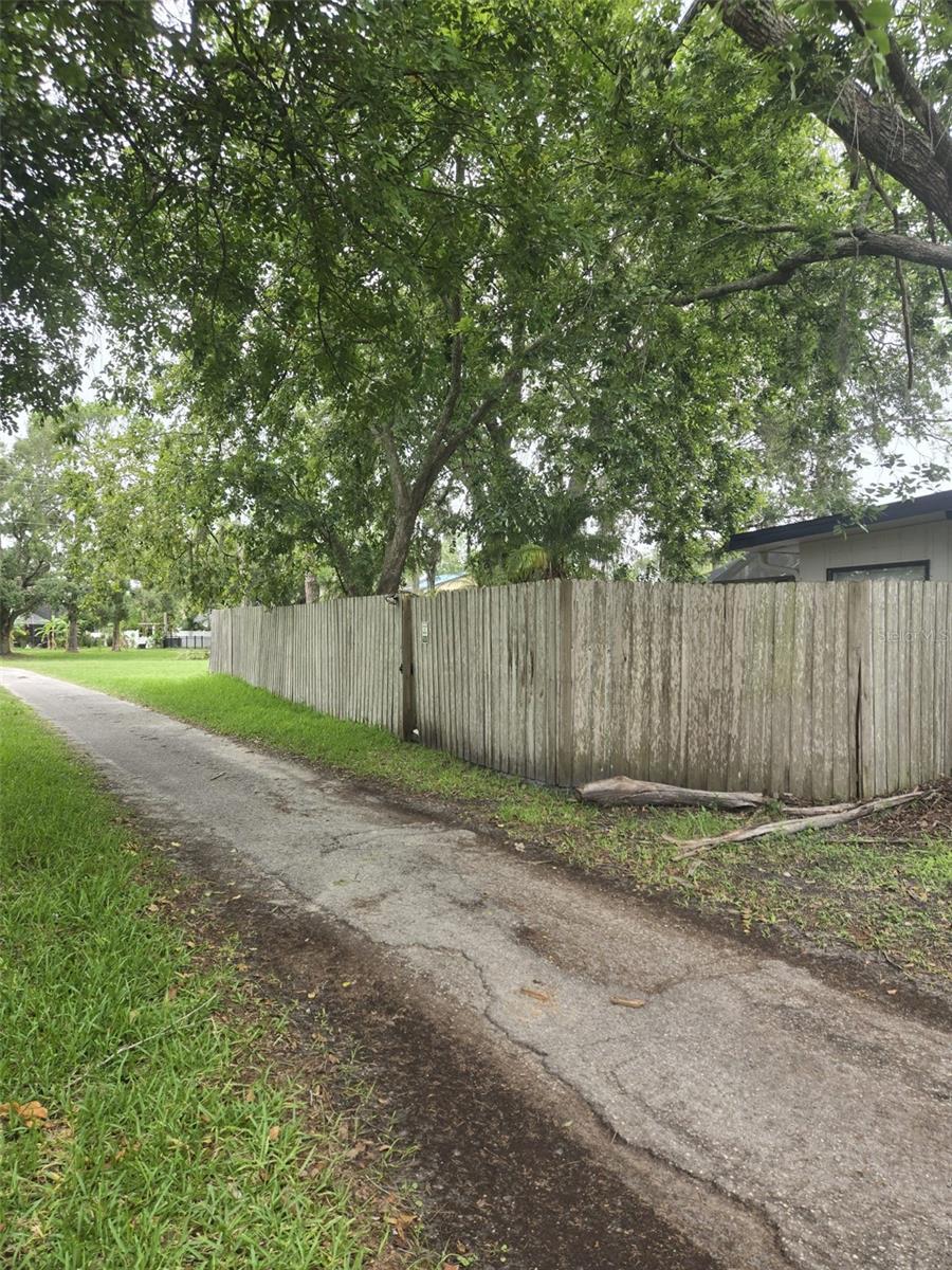 NORTHDALE SEC J - Residential Lease