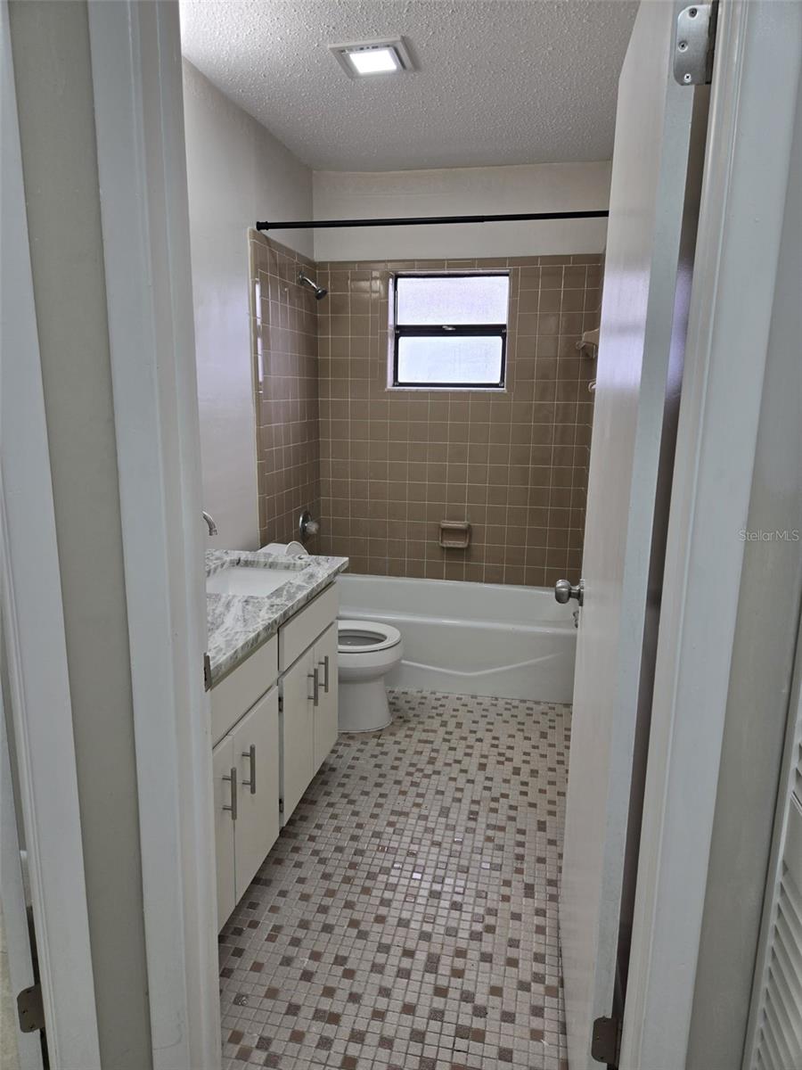 NORTHDALE SEC J - Residential Lease