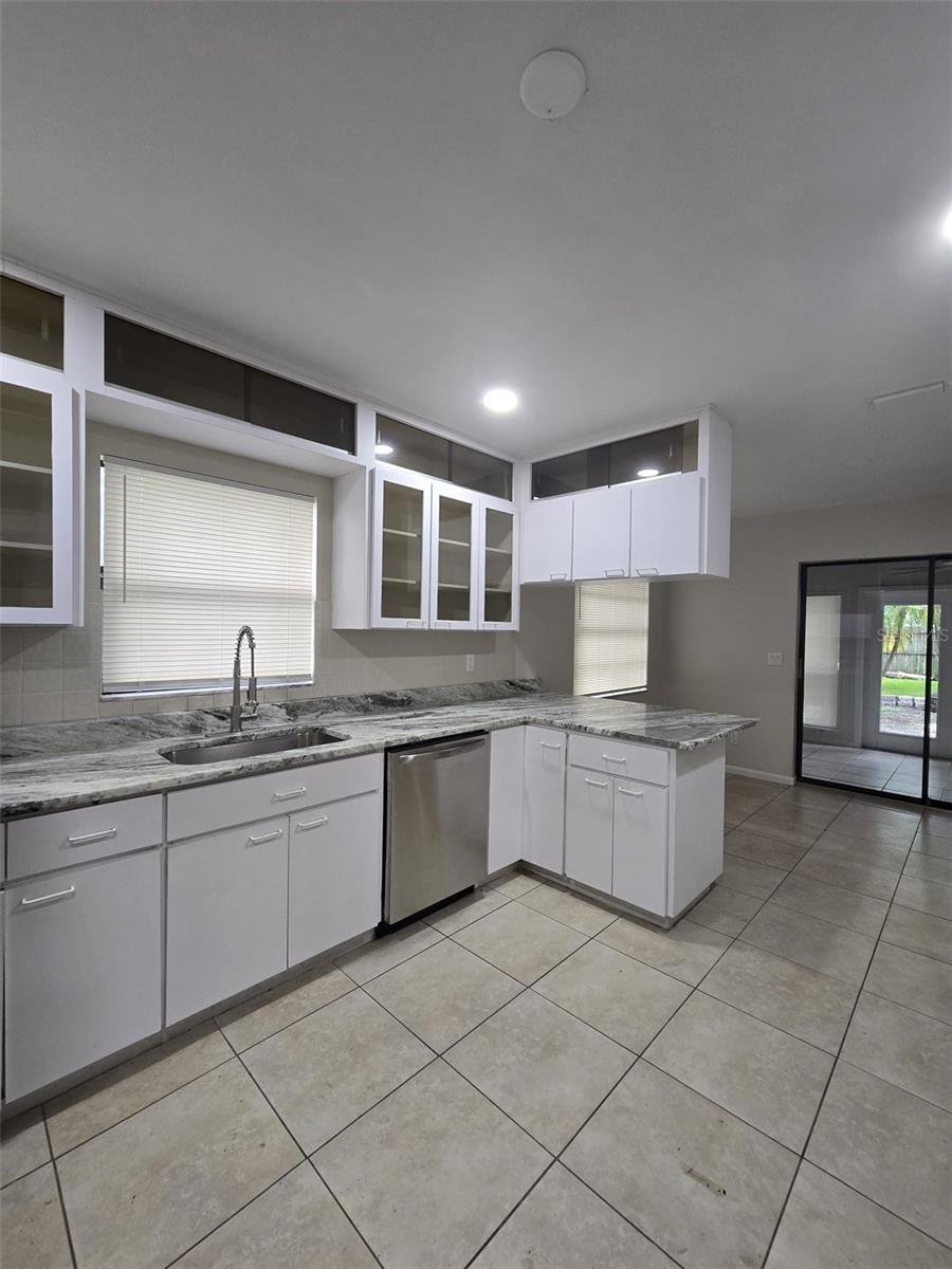 NORTHDALE SEC J - Residential Lease